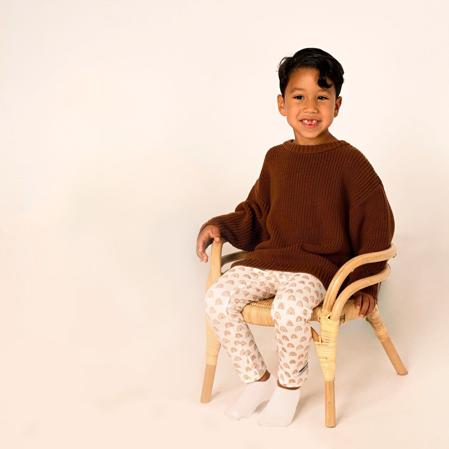 Strickset Pulli und Mütze braun