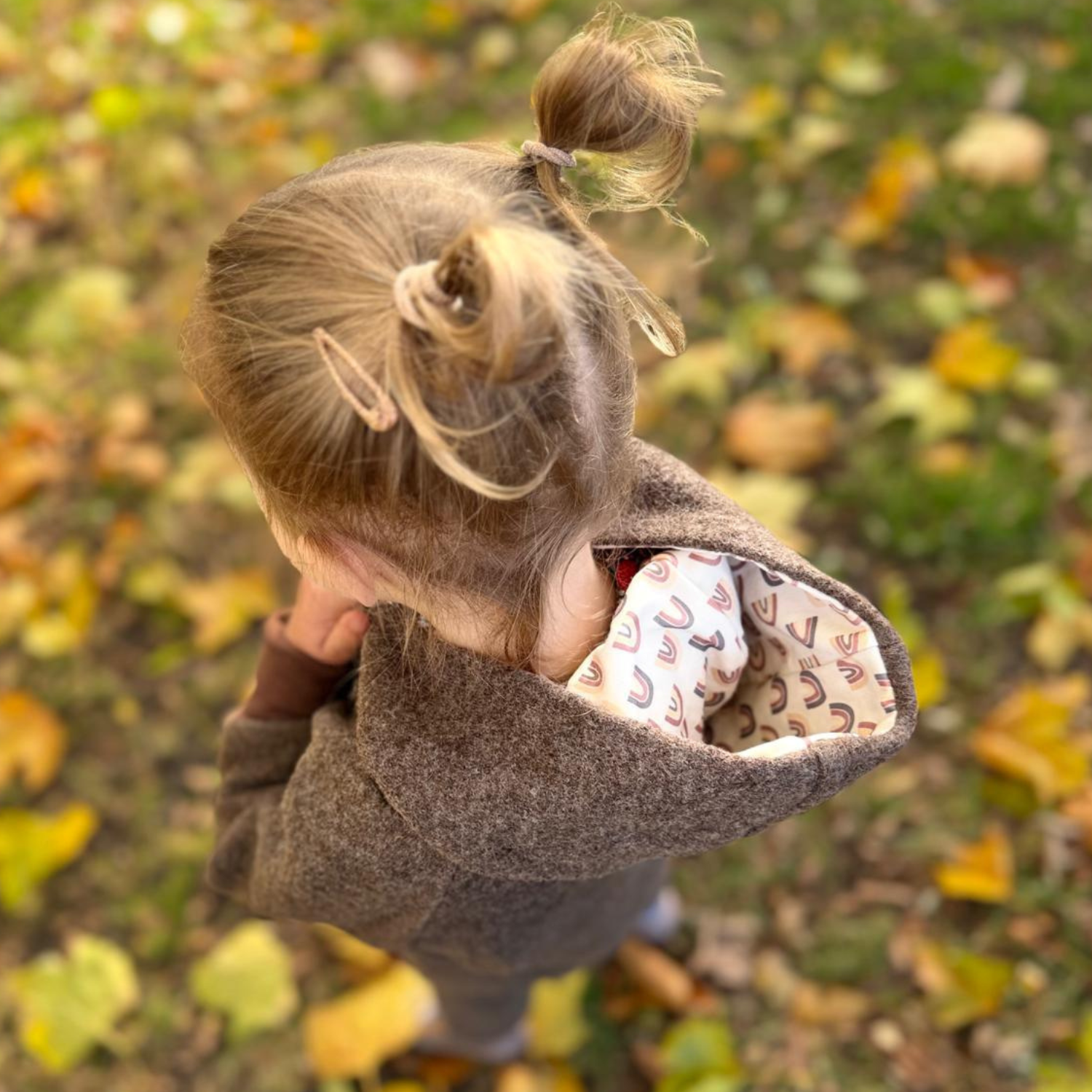 Produktfoto Kind brauner Walkoverall- Regenbogen- Bambeeni Walkoverall fuer Babys & Kinder aus 100% Schurwolle und Baumwollinnenfutter