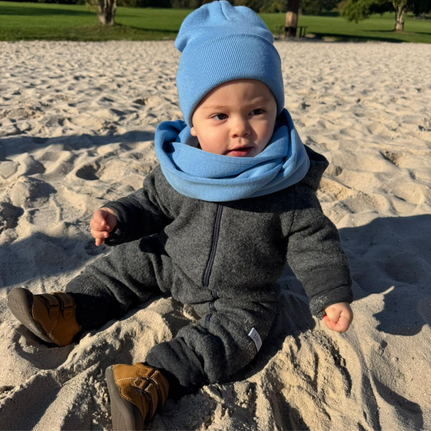 Walkoverall SONNE MOND UND REGENBOGEN für Babys und Kinder aus 100% Schurwolle- mit Baumwollinnenfutter