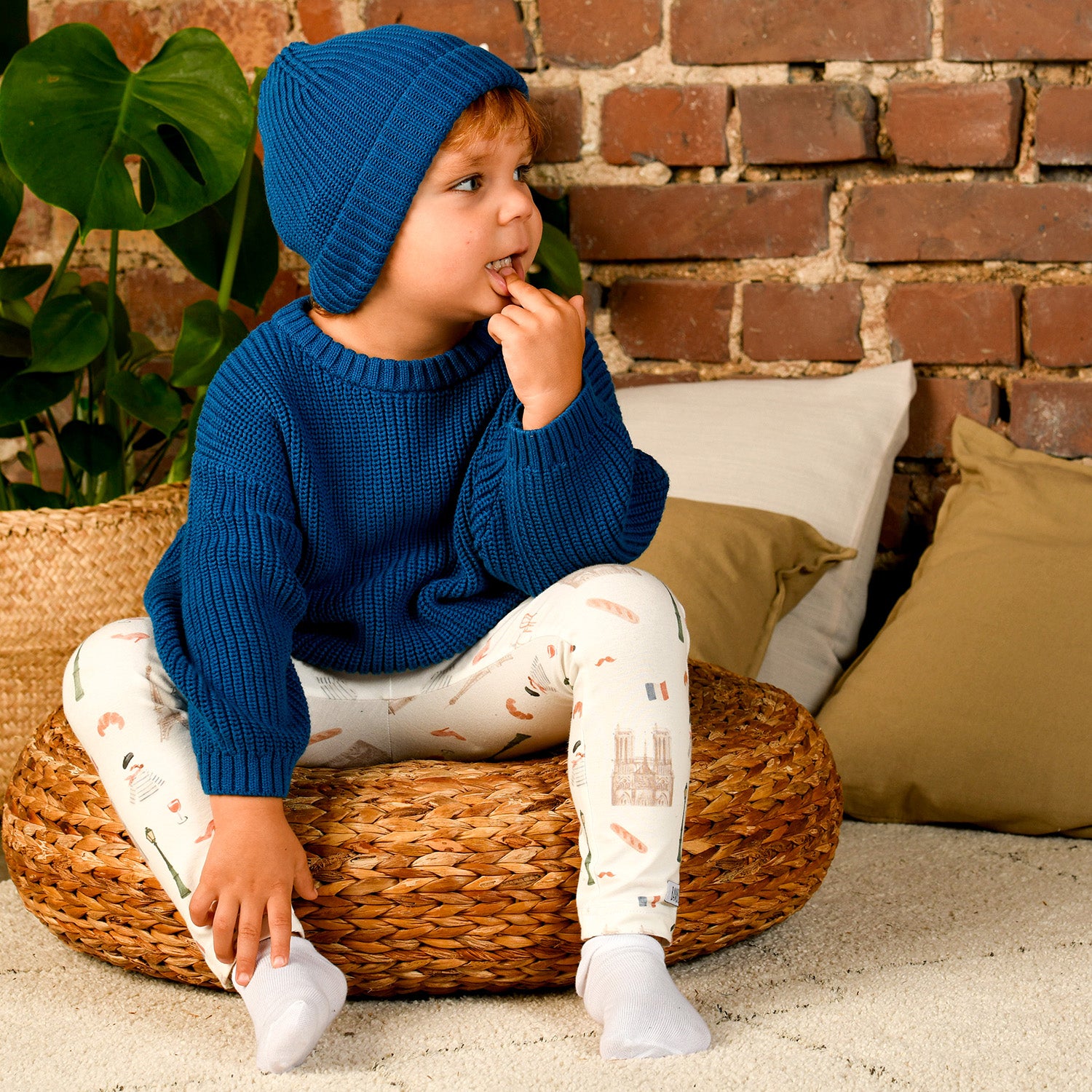 Strickset Pulli und Mütze blau