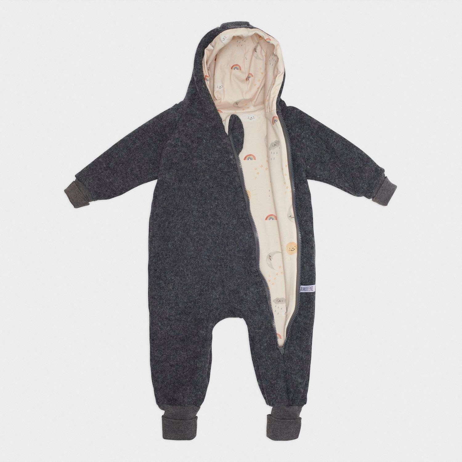 Produktfoto grauer Walkoverall- Sonne Mond und Regenbogen- Bambeeni Walkoverall fuer Babys & Kinder aus 100% Schurwolle und Baumwollinnenfutter